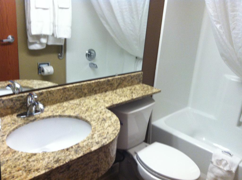 Microtel Inn & Suites Pleasanton Chambre photo